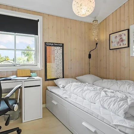 Ferienhaus 3 Bedroom In Store Fuglede