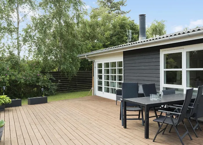 3 Bedroom In Holiday home *